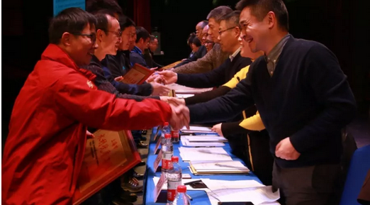 歲末迎春丨滬、浙、閩三地的年會是怎樣的？小f告訴你